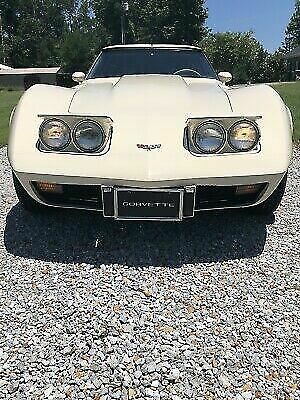 Chevrolet Corvette C3 1979 image number 32