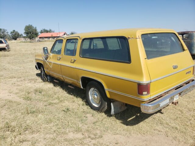 GMC Suburban 1974 image number 29