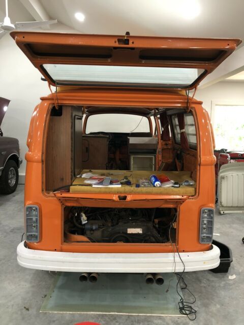 Volkswagen Vanagon 1975 image number 14