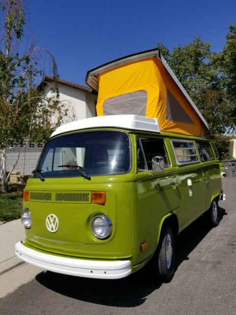 Volkswagen Bus/Vanagon 1977 image number 26