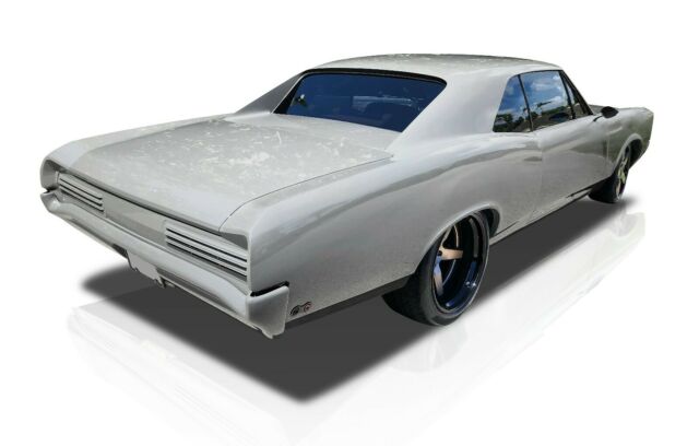 Pontiac GTO 1966 image number 2