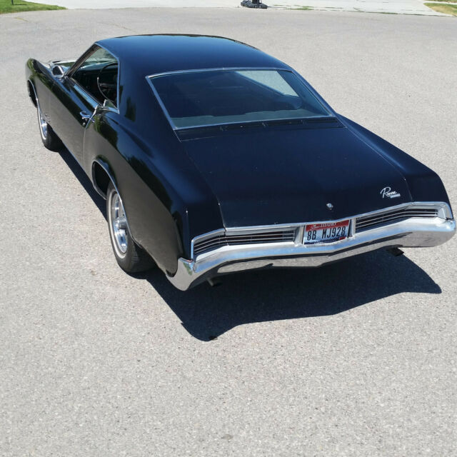 Buick Riviera 1966 image number 17