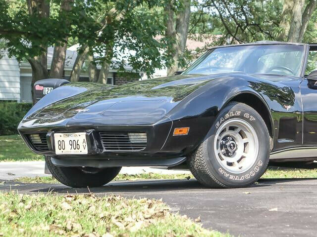 Chevrolet Corvette 1977 image number 24