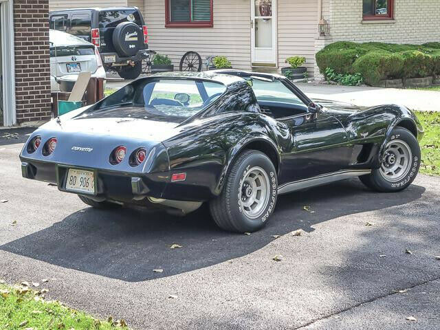 Chevrolet Corvette 1977 image number 26