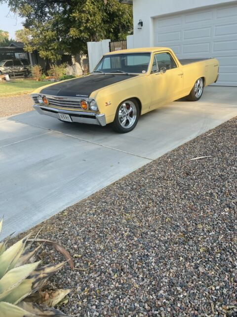 Chevrolet El Camino Sport Coupe 1967 image number 16