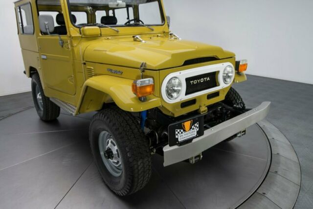 Toyota Land Cruiser 1978 image number 13