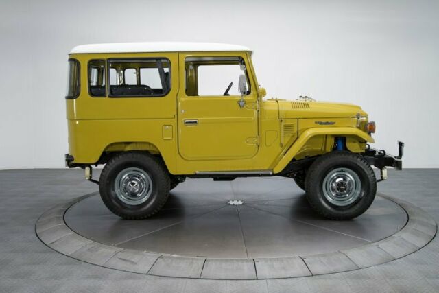 Toyota Land Cruiser 1978 image number 32