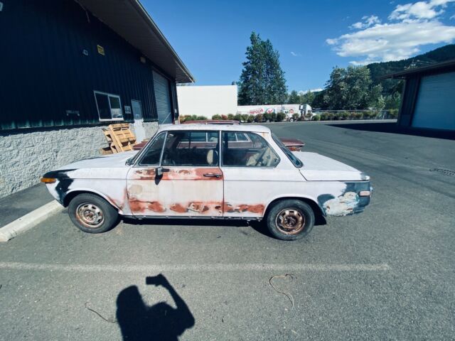 BMW 2002 1974 image number 9