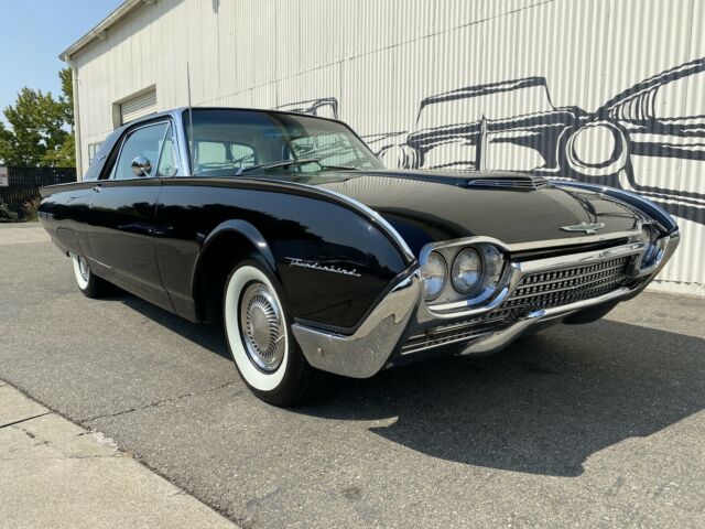 Ford Thunderbird 1962 image number 14