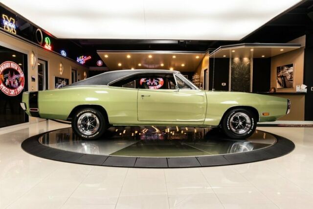 Dodge Charger 1970 image number 10