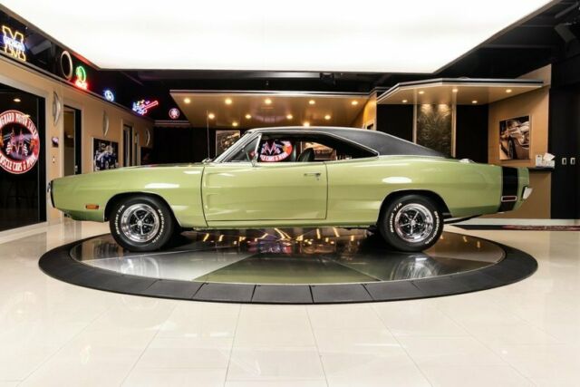 Dodge Charger 1970 image number 17