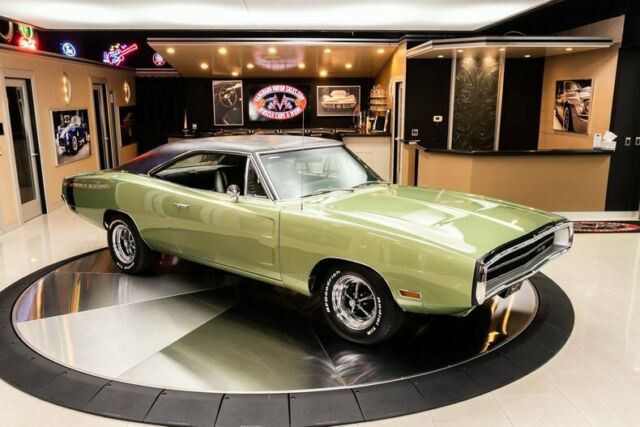 Dodge Charger 1970 image number 33