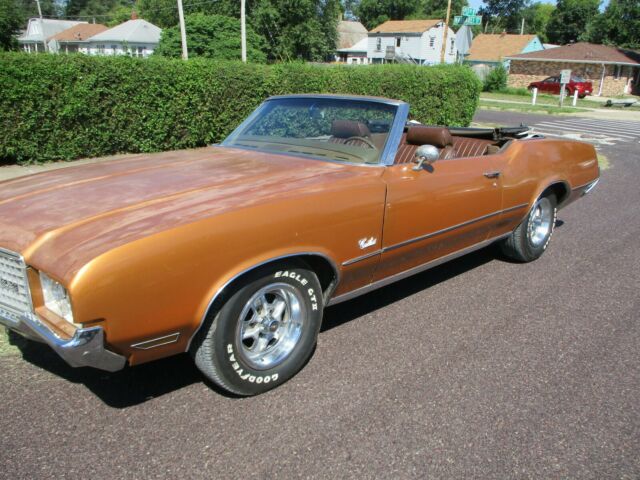 Oldsmobile Cutlass 1972 image number 1