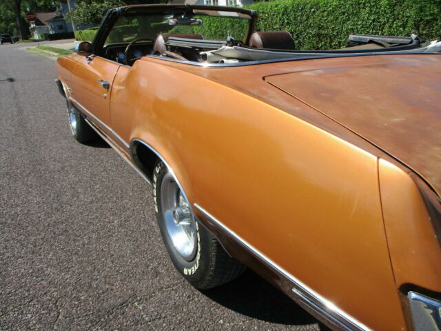 Oldsmobile Cutlass 1972 image number 2