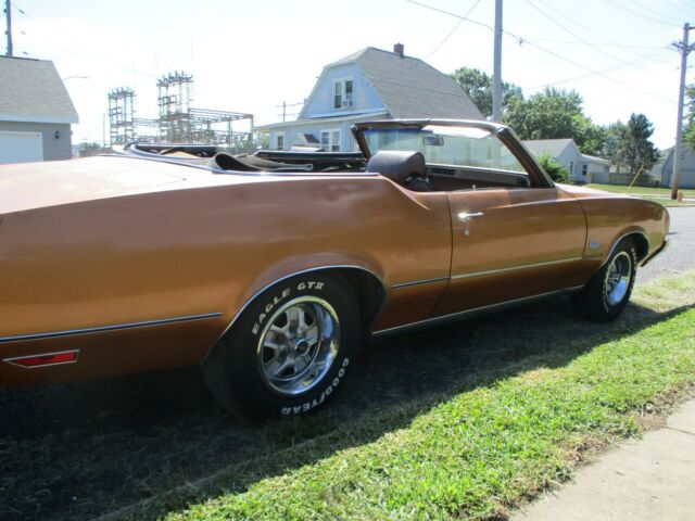 Oldsmobile Cutlass 1972 image number 3