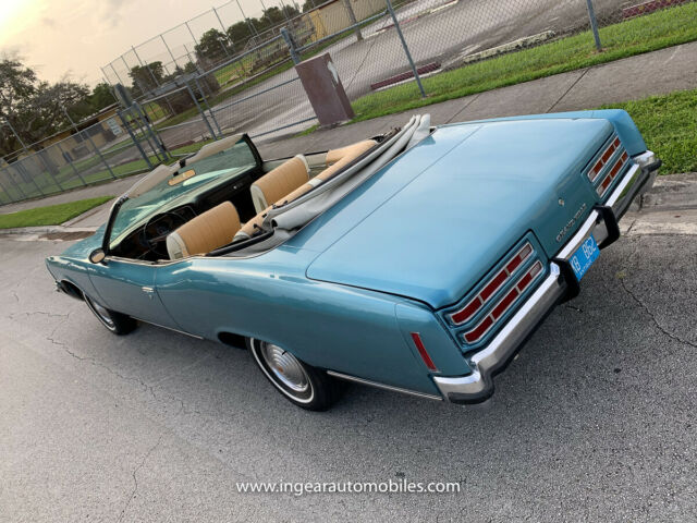 Pontiac Grandville 1972 image number 1