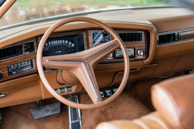 Buick Riviera 1973 image number 12