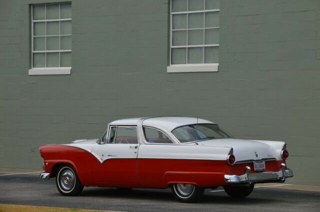 Ford Fairlane 1955 image number 1