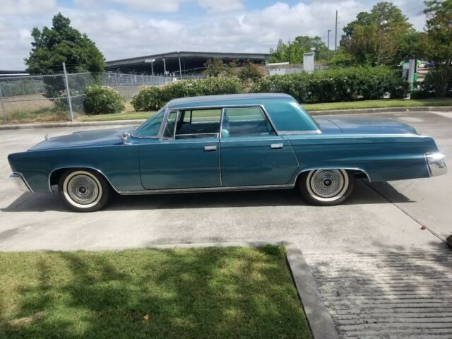 Chrysler Imperial 1966 image number 0