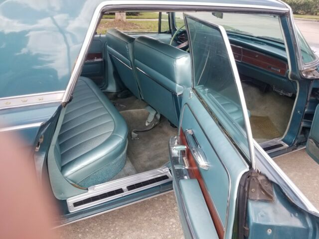 Chrysler Imperial 1966 image number 10