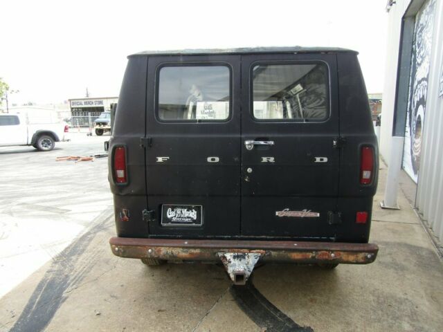 Ford Econoline 1973 image number 31