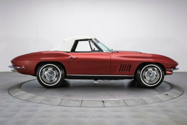 Chevrolet Corvette 1967 image number 37