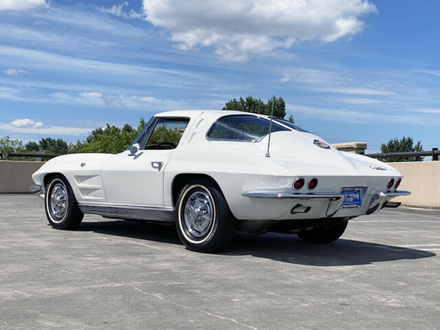 Chevrolet Corvette 1963 image number 27