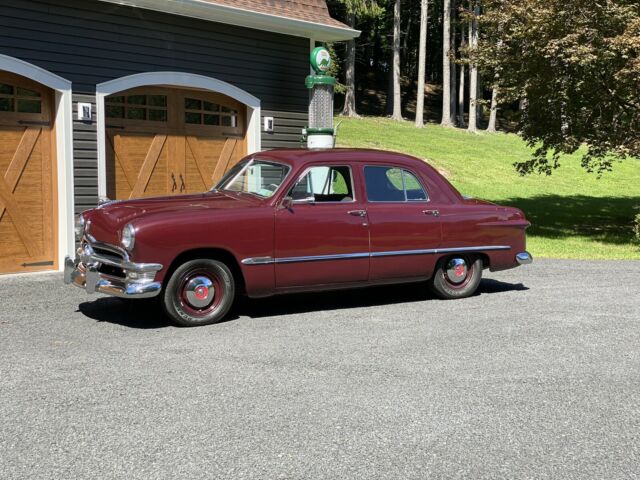 Ford Custom 1950 image number 19