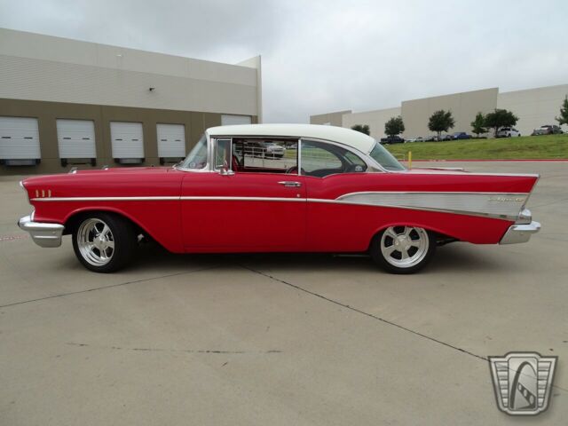 Chevrolet Bel Air/150/210 1957 image number 2