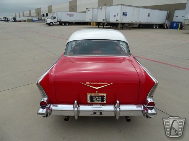 Chevrolet Bel Air/150/210 1957 image number 3