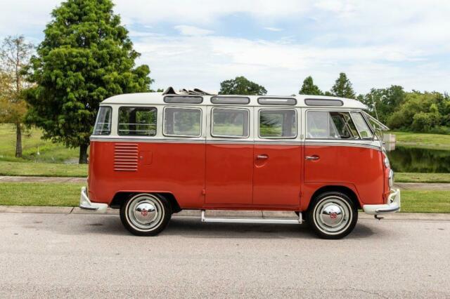 Volkswagen 23 Window Deluxe Bus 1963 image number 21