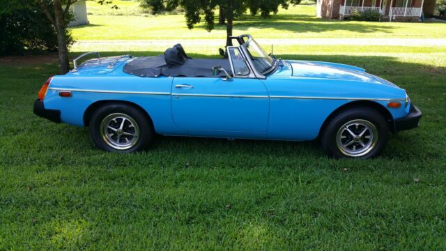 MG MGB 1979 image number 2