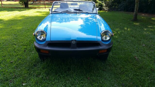 MG MGB 1979 image number 30