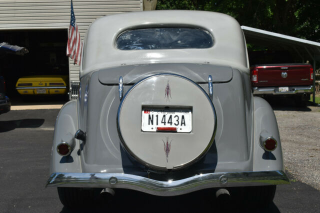 Ford Deluxe 1936 image number 2