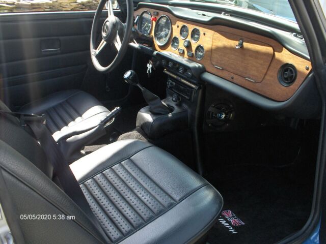 Triumph TR-6 1975 image number 21