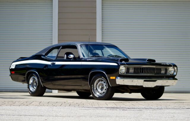 Plymouth Duster 1972 image number 0