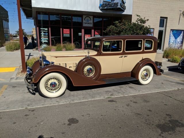 Packard 703 1100 1934 image number 2