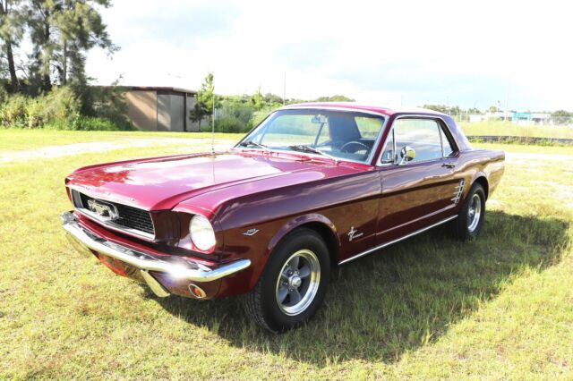 Ford Mustang 1966 image number 0