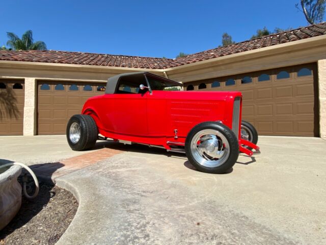 Ford Roadster 1932 image number 1