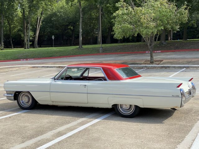 Cadillac DeVille Coupe 1964 image number 19