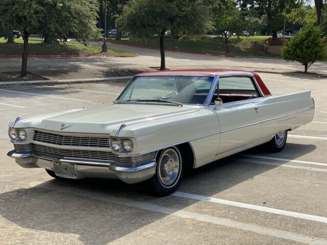 Cadillac DeVille Coupe 1964 image number 20