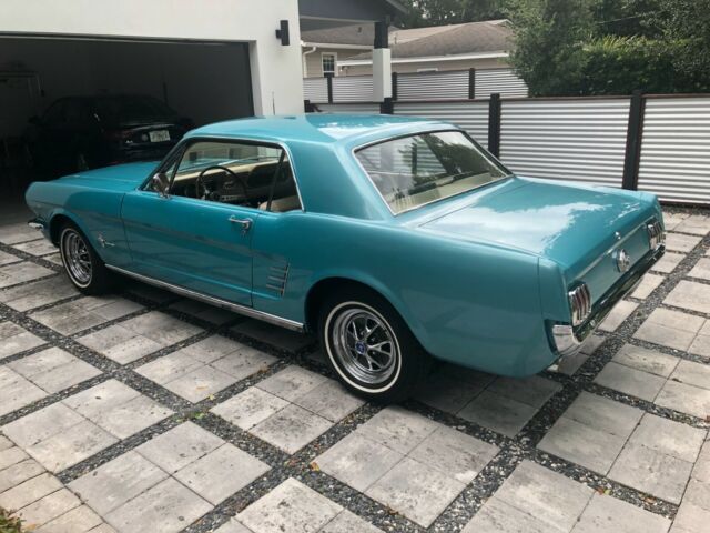 Ford Mustang 1966 image number 2