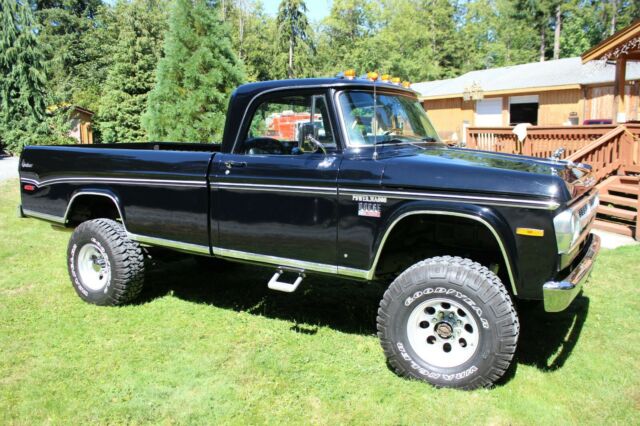 Dodge Power Wagon 1970 image number 2