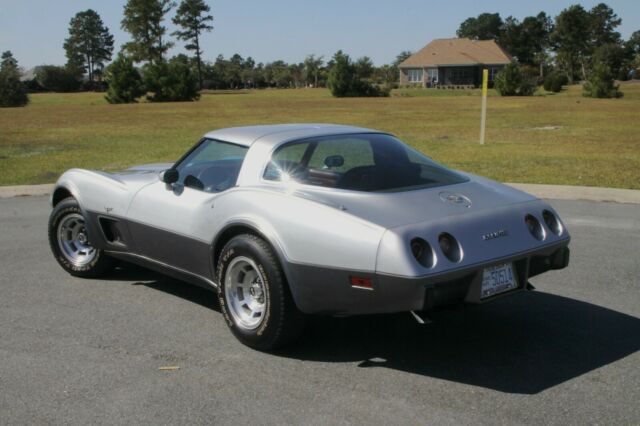 Chevrolet Corvette 1978 image number 13