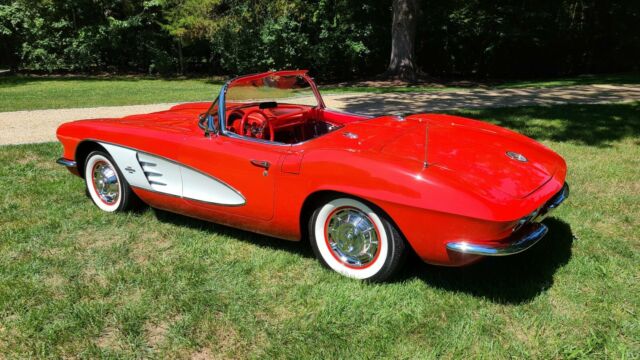 Chevrolet Corvette 1961 image number 2