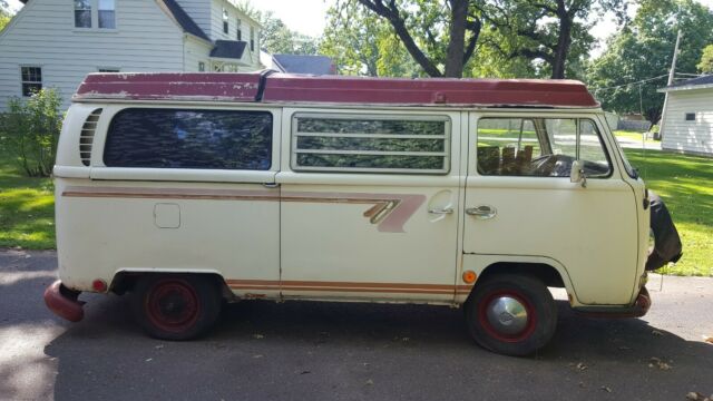 Volkswagen Bus/Vanagon 1969 image number 0