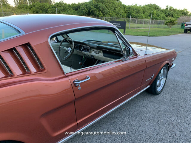 Ford Mustang 1965 image number 12