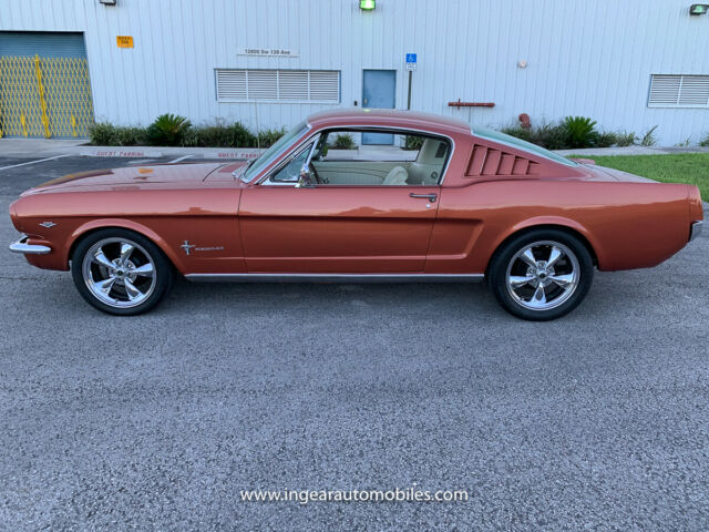 Ford Mustang 1965 image number 2