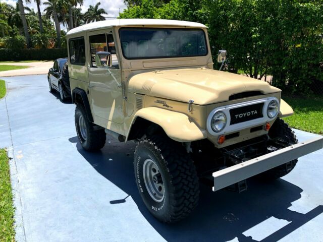 Toyota Land Cruiser 1967 image number 19