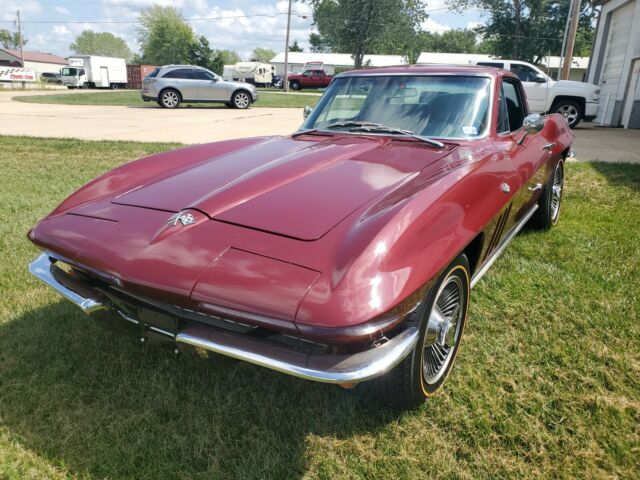 Chevrolet Corvette 1965 image number 1